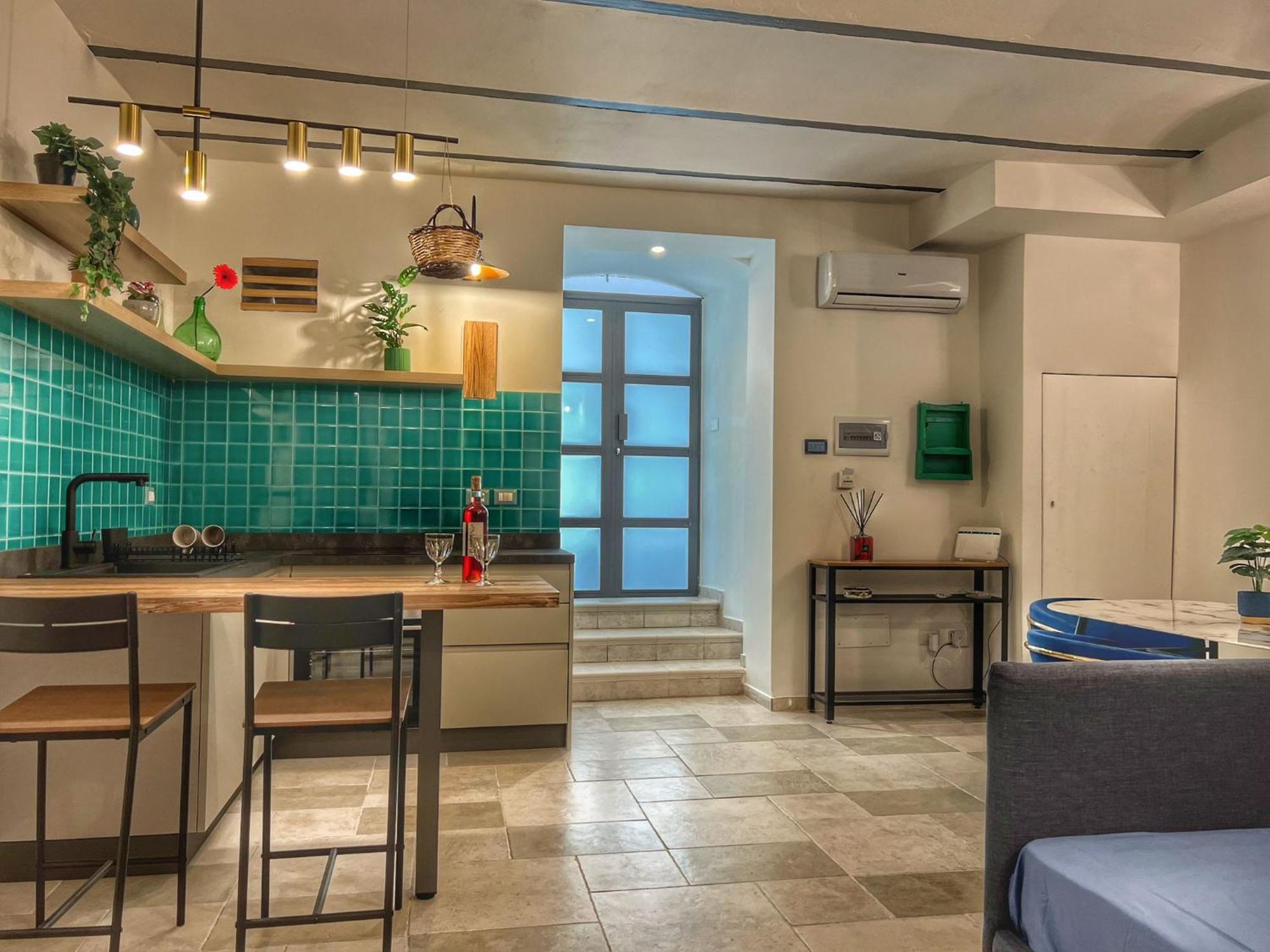 Amay City Suite Бари Екстериор снимка