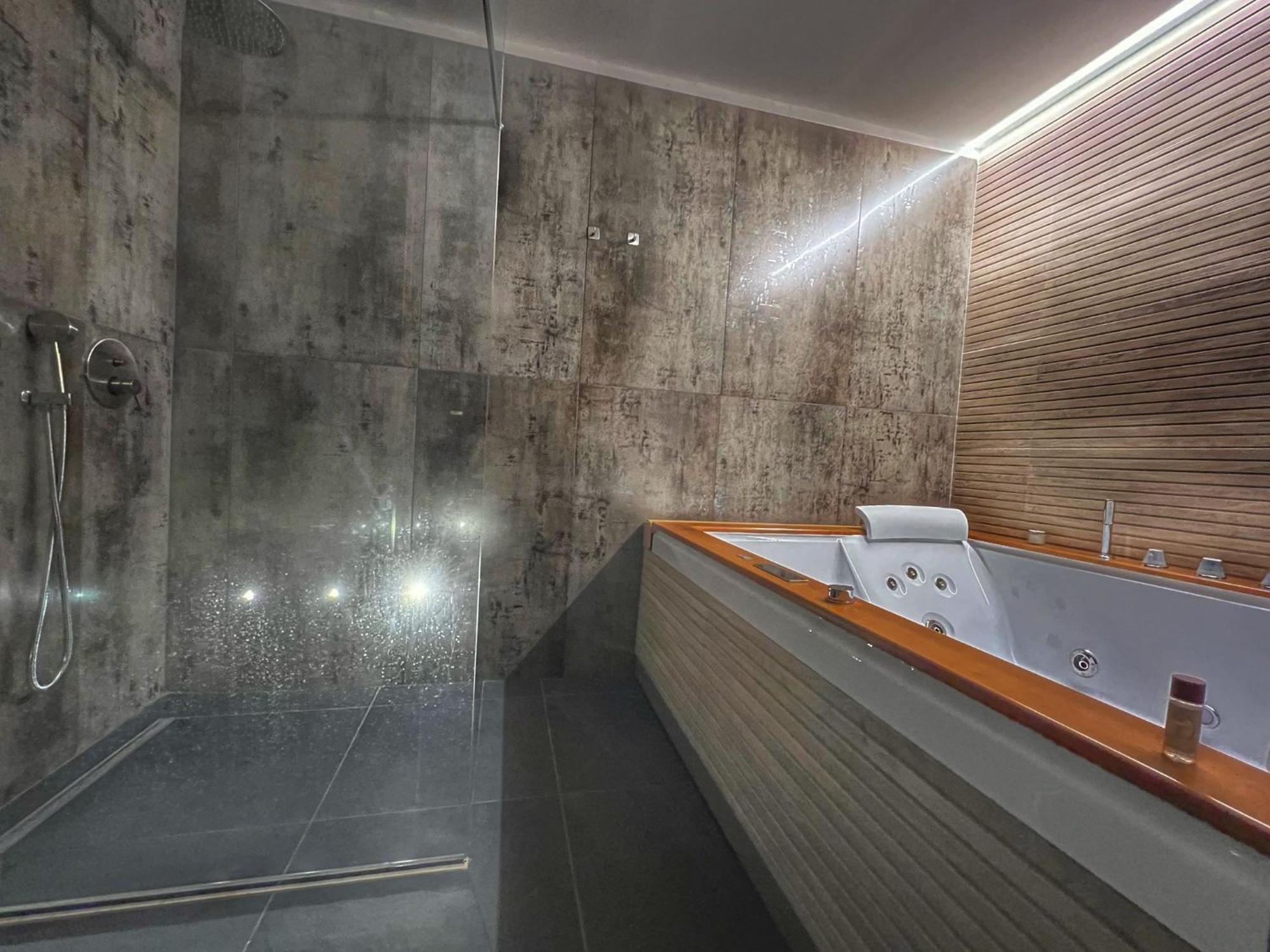 Amay City Suite Бари Екстериор снимка