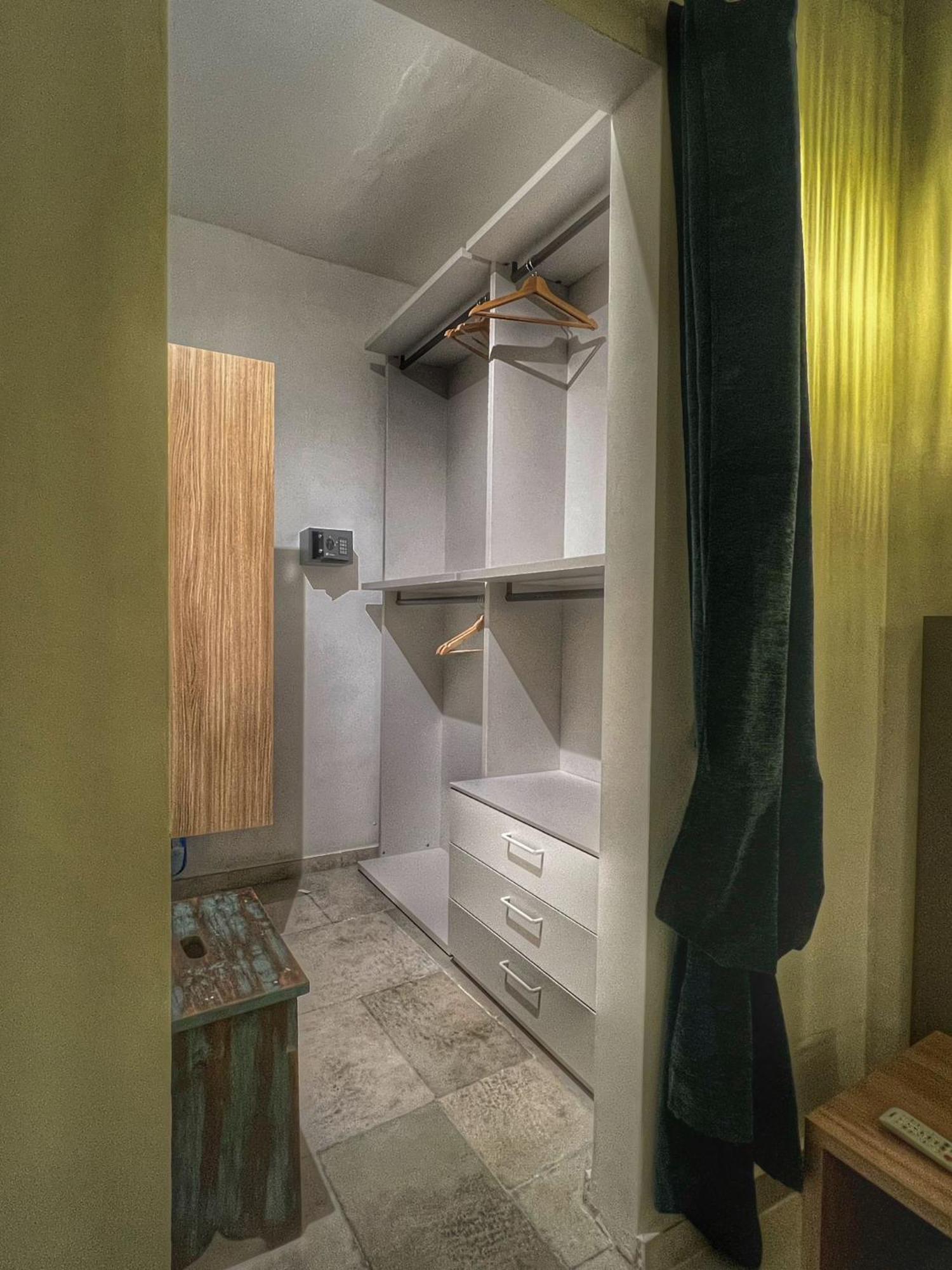 Amay City Suite Бари Екстериор снимка