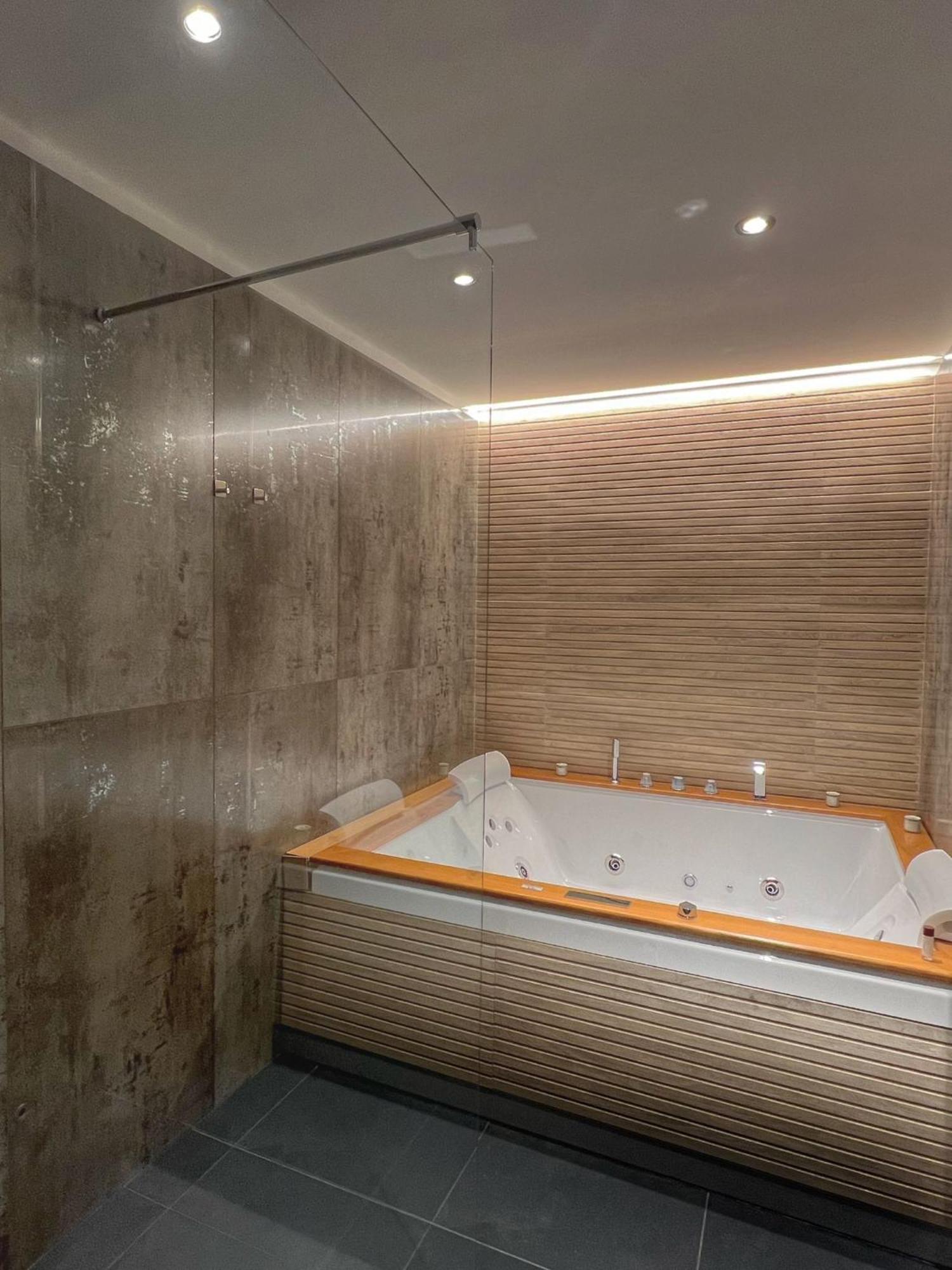 Amay City Suite Бари Екстериор снимка