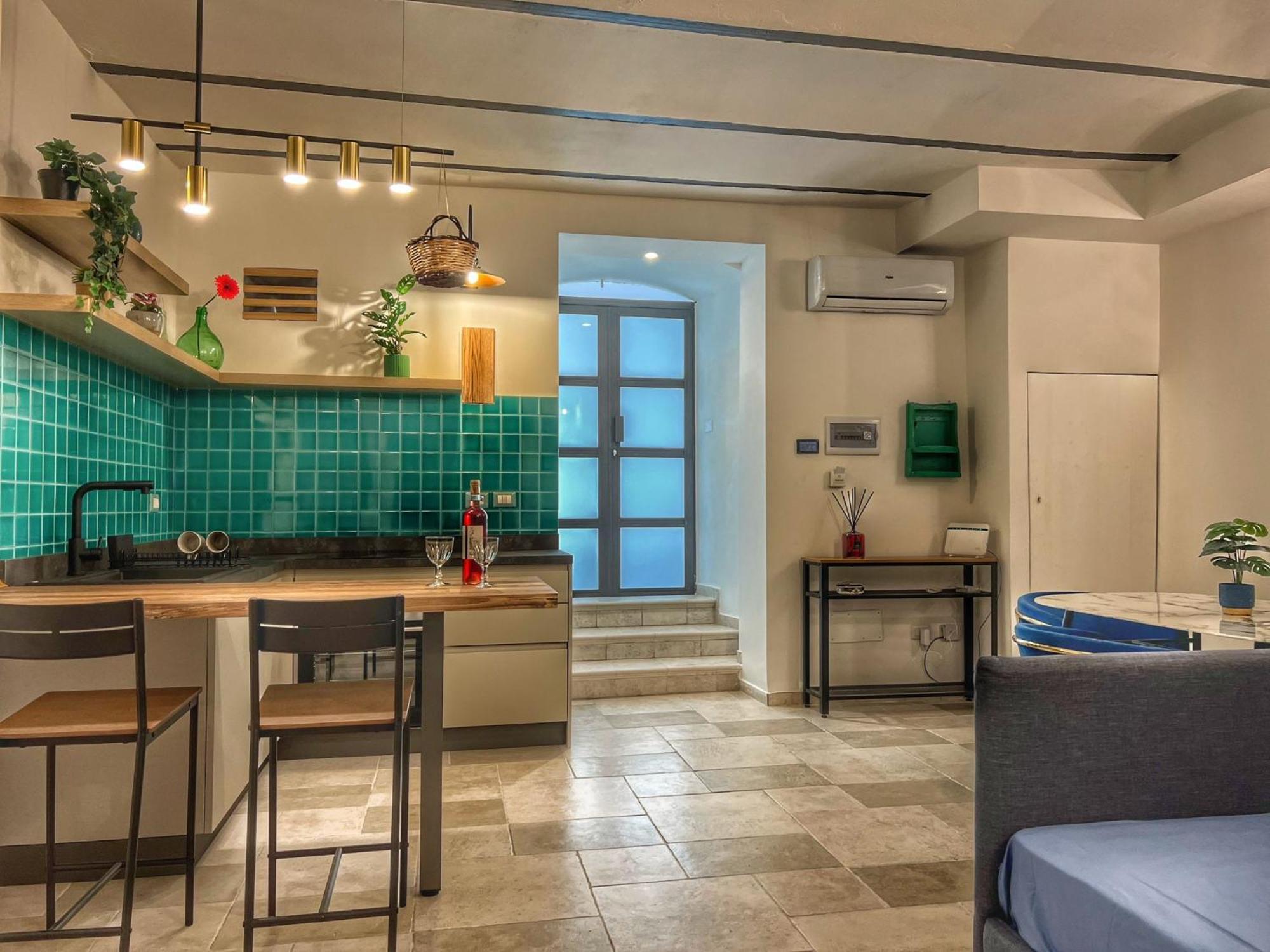 Amay City Suite Бари Екстериор снимка